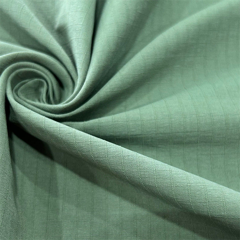 Tecido de Tafetá de Estiramento de Warp Matte 70D+40D*160D+160D/2 Para Roupas Exteriores
