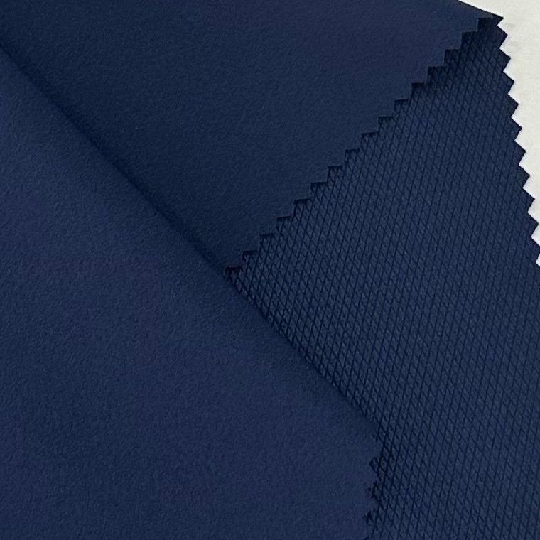 Tecido de alongamento de quatro vias com grelha de diamante 50D+20D*50D+20D/100D 140GSM 94% poliéster 6% spandex