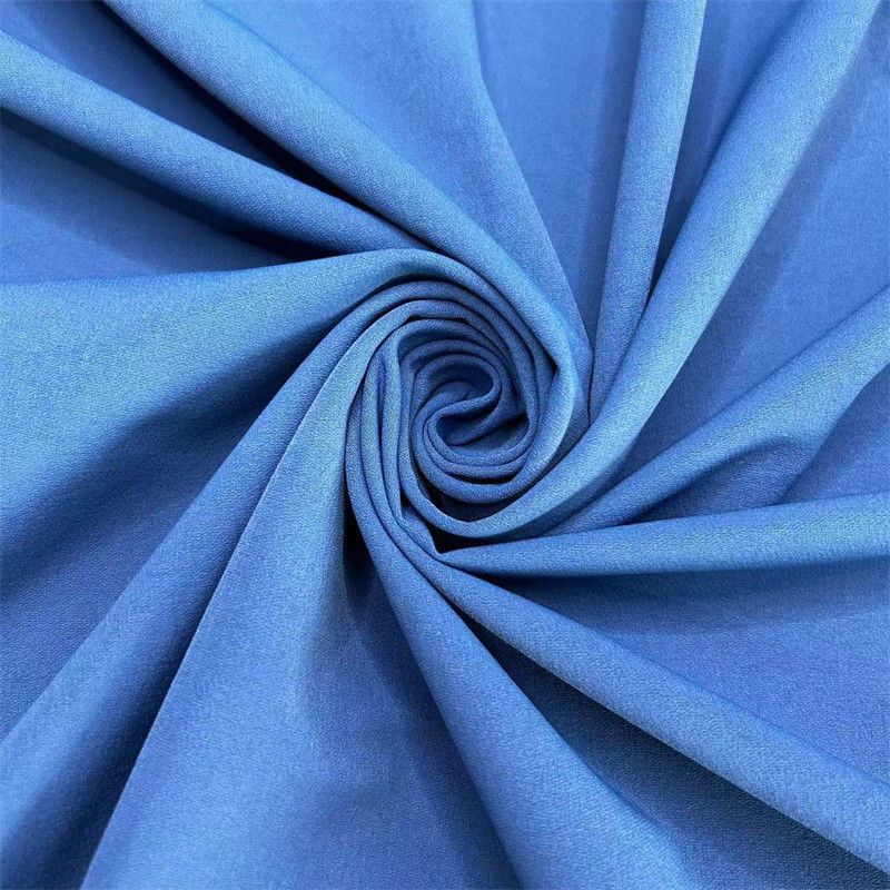 70D+40D*70D+40D+200D Tecido de poliéster de nylon 235GSM Quatro vias de alongamento para roupas esportivas
