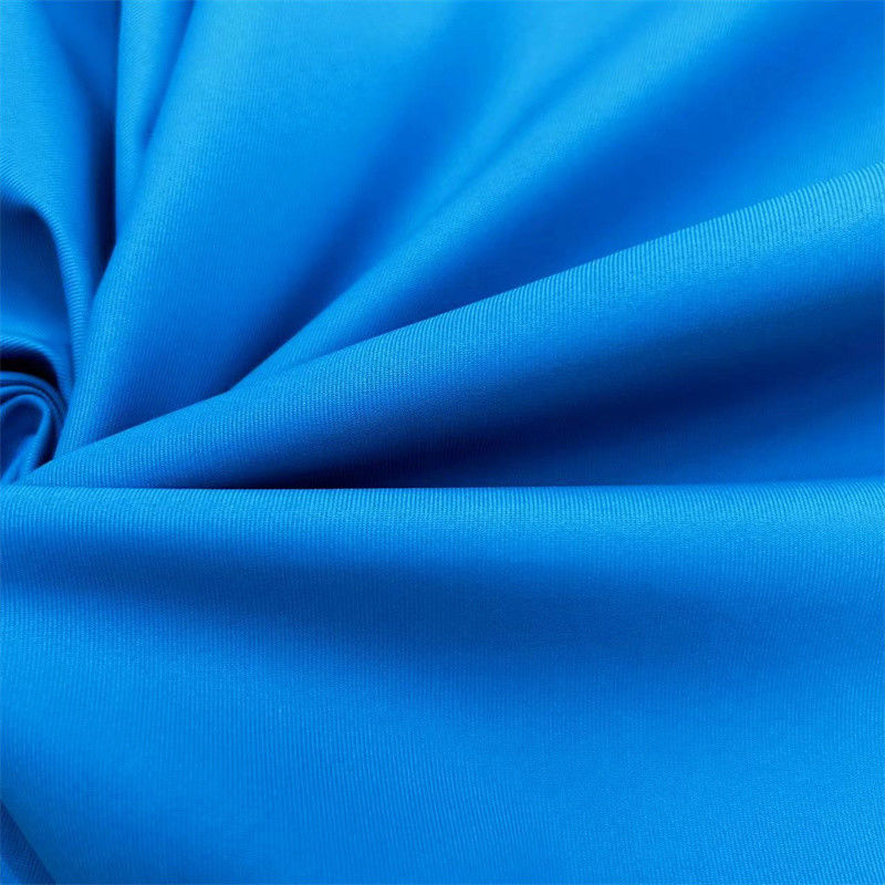 2/2 Blackout tecido de twill reciclado laminado com filme TPU 100% poli reciclado para fazer trench coats jaquetas