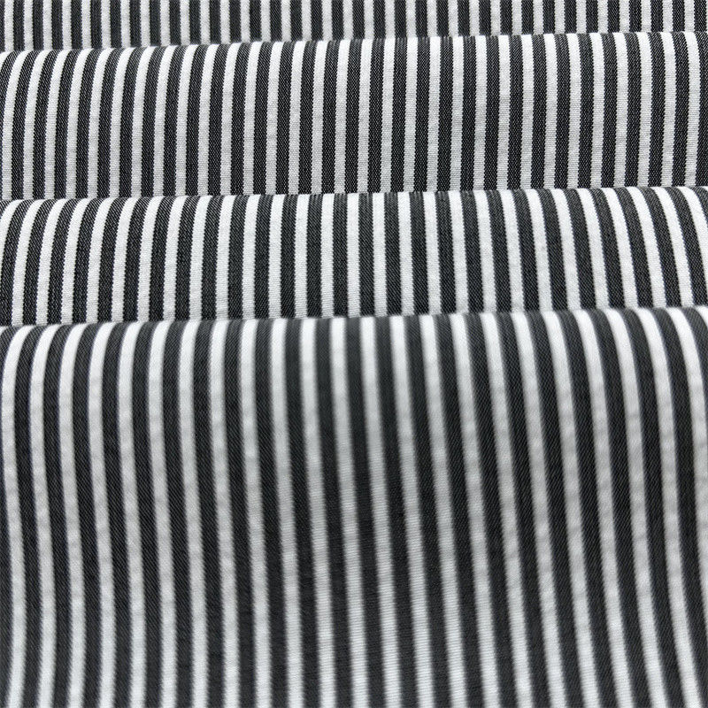 150D Cationic Recycled Polyester Vertical Strip Fabric Efeito de duplo tom em calças e calções